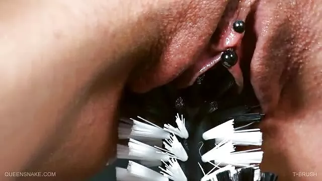 Gina bokep sange crot kencing mereka menyakiti wajah anda, peluru tanpa kondom (2017)))