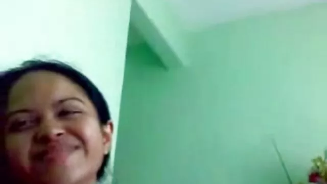 Itu video crot mama semua keluarganya.