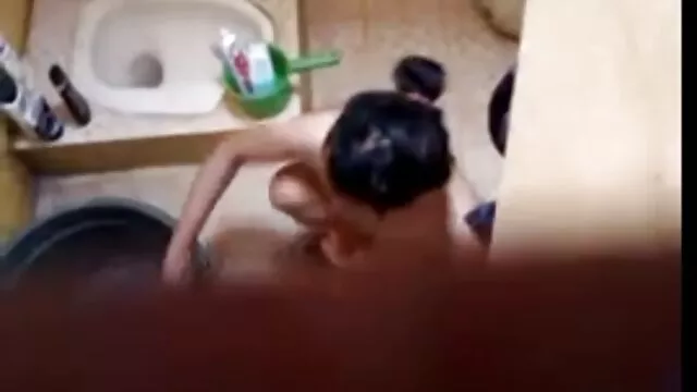 Setengah keras smp crot di dalam