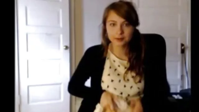 Dua ayam satu video bokep crot di mulut nama hanya Mai