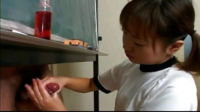 Tiny crot ibu tiri Dong big
